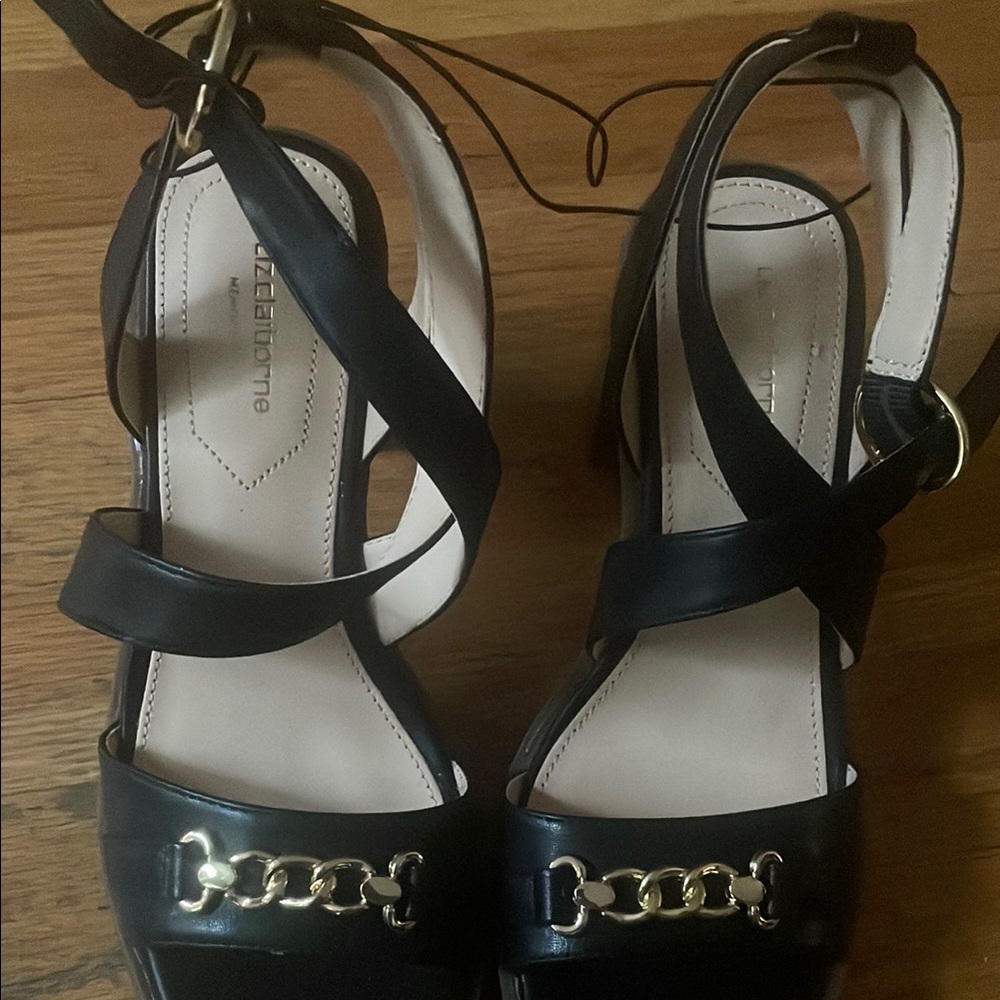 Liz Claiborne Black Strappy Sandals